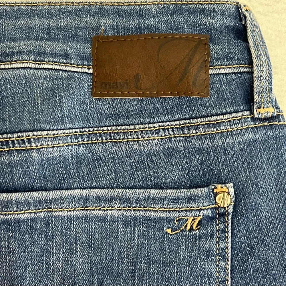Mavi Jeans Raw Hem Denim Shorts Size 26